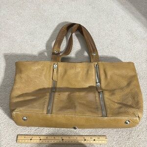 🗄️ Kale light brown w silver hardware, two strap pebbled leather shoulder bag: